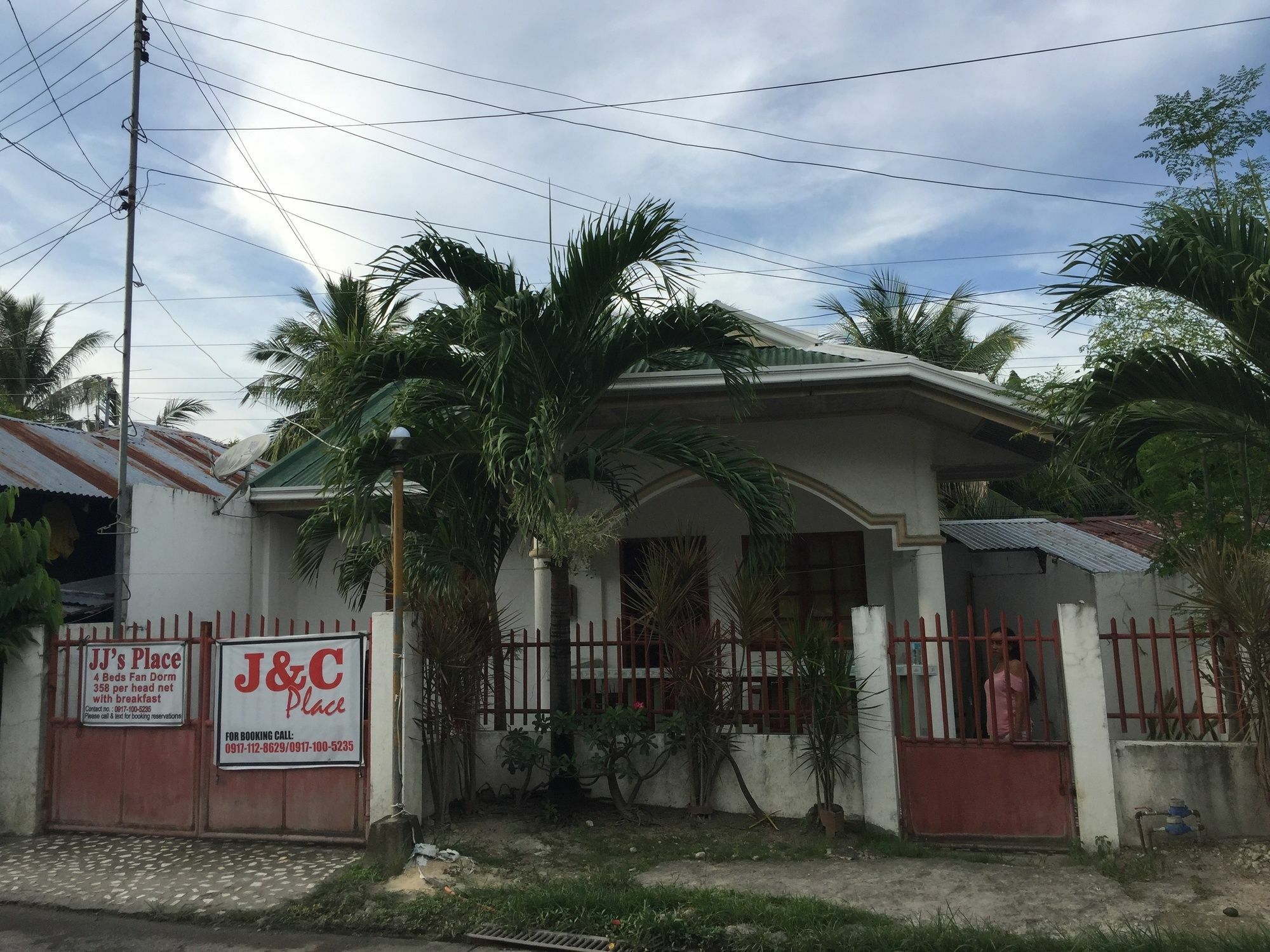 J & C Guesthouse Moalboal Εξωτερικό φωτογραφία