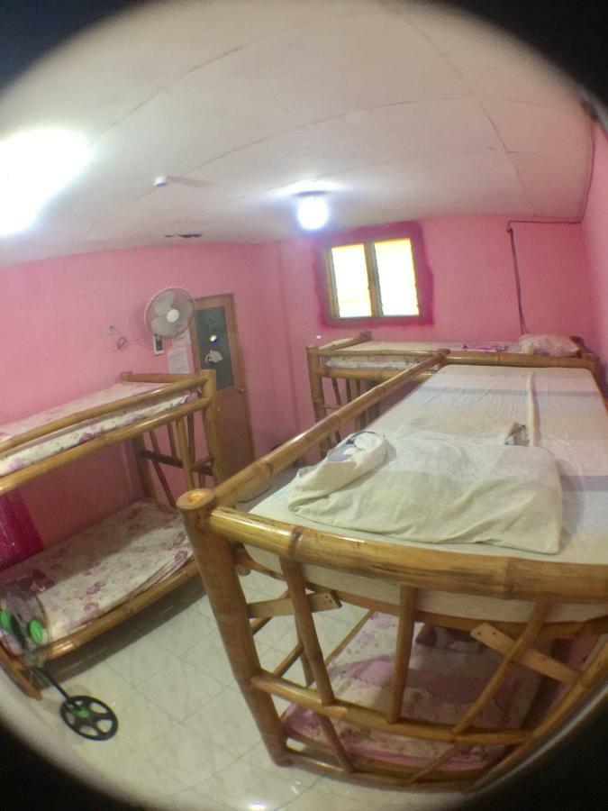 J & C Guesthouse Moalboal Εξωτερικό φωτογραφία