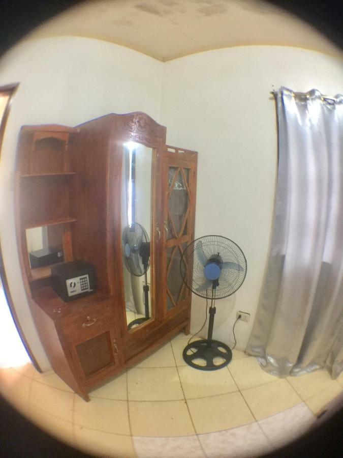 J & C Guesthouse Moalboal Εξωτερικό φωτογραφία